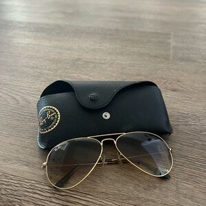 Women’s Ray-Ban Gold Aviator Sunglasses with Black Case